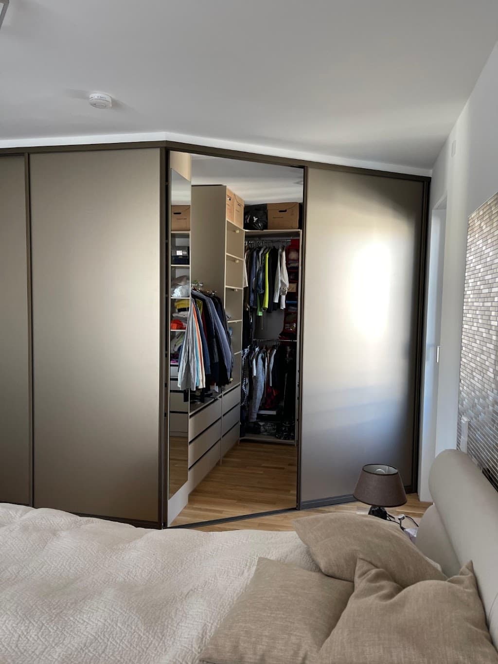 DC Sliding Door Wardrobes Aberdeen, Edinburgh, Glasgow