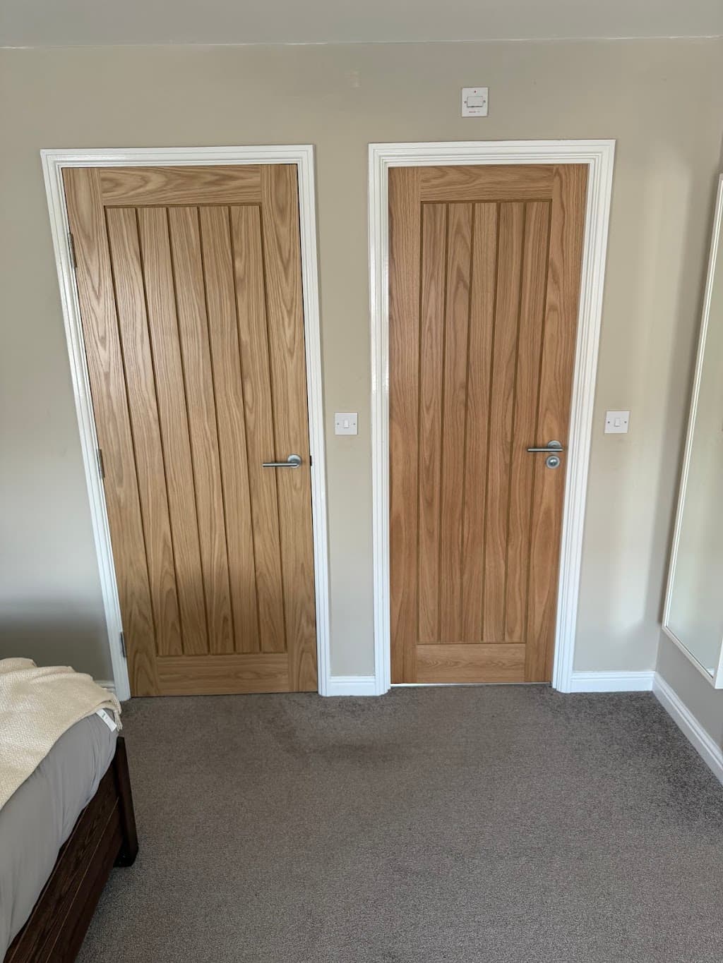 Milton Keynes Door Hanging