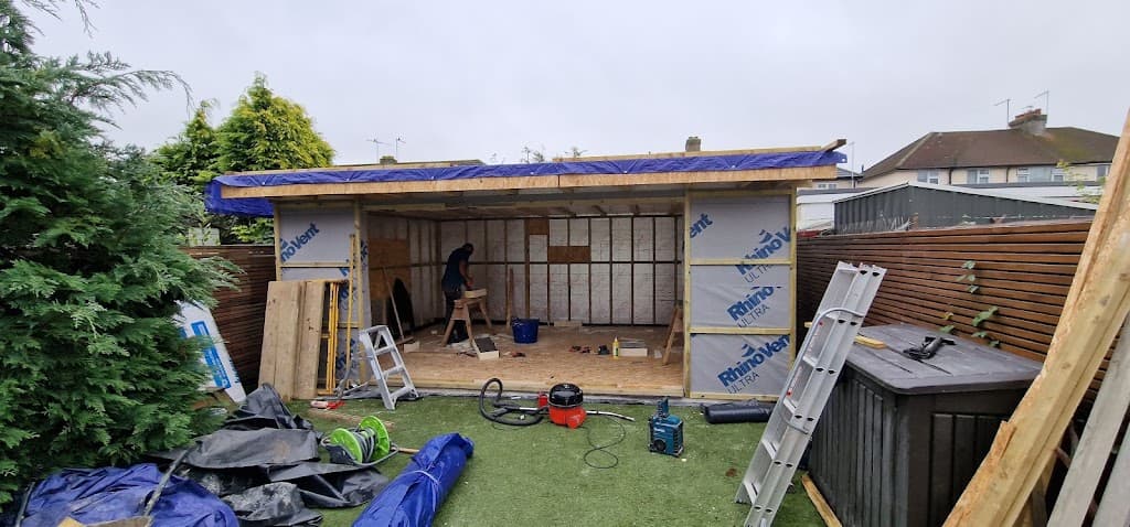 MA Waller Carpentry - Luton