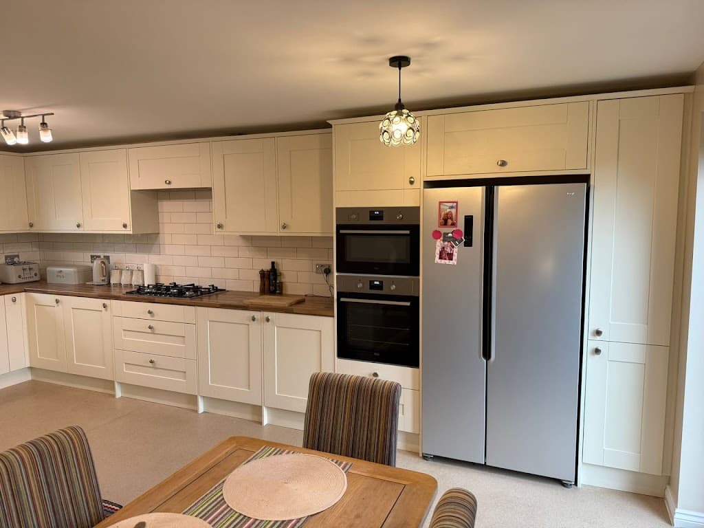 D.R Installations - Kitchen Fitter