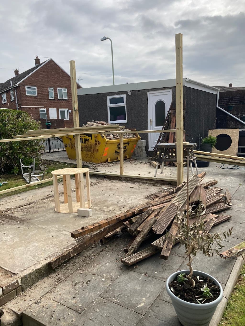 Carl`s Carpentry & Maintenance Service Ltd
