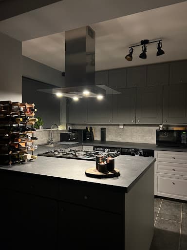 Kitchen Fitting Specialist Nottingham — Customer photo