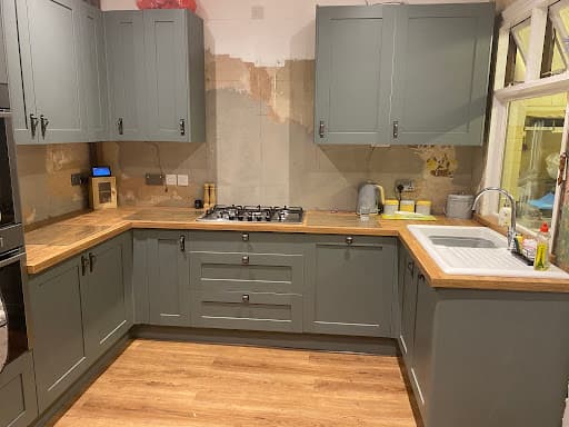 Kitchen Fitting Specialist Nottingham — Customer photo