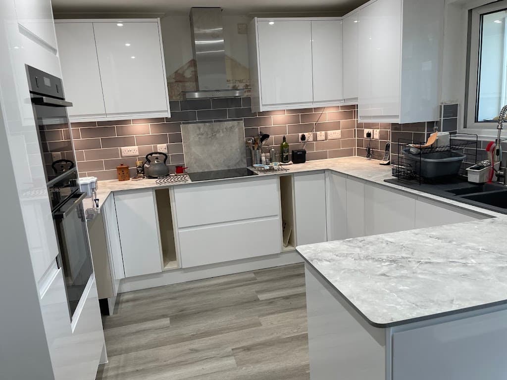 Precise carpentry southern
