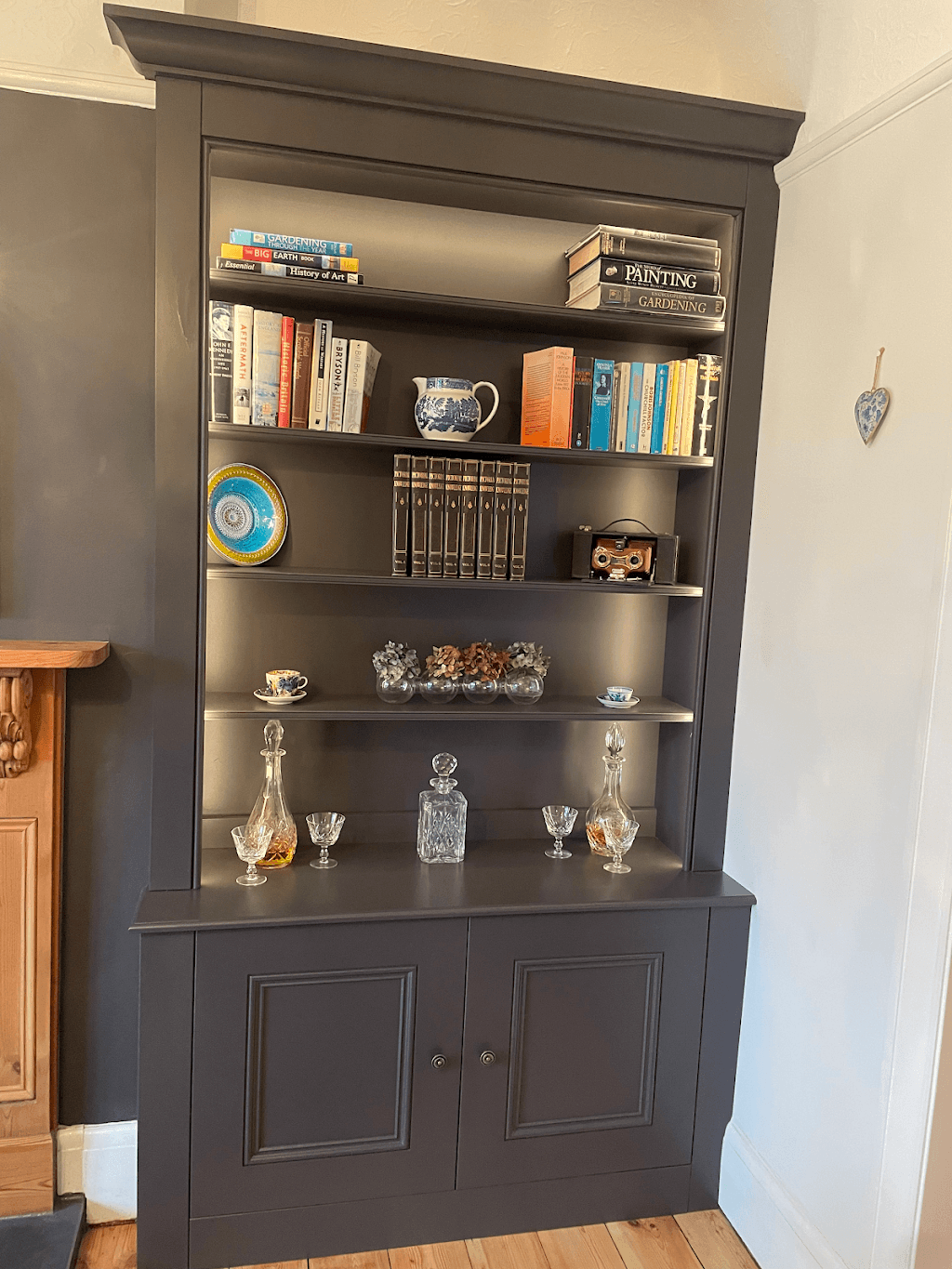 Elliott Design - Custom Furniture